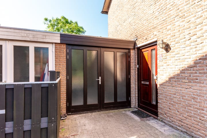 Foto 12 van Botter 38 70