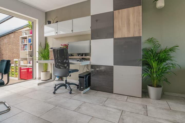 Foto 18 van Sieger van der Laanstraat 105