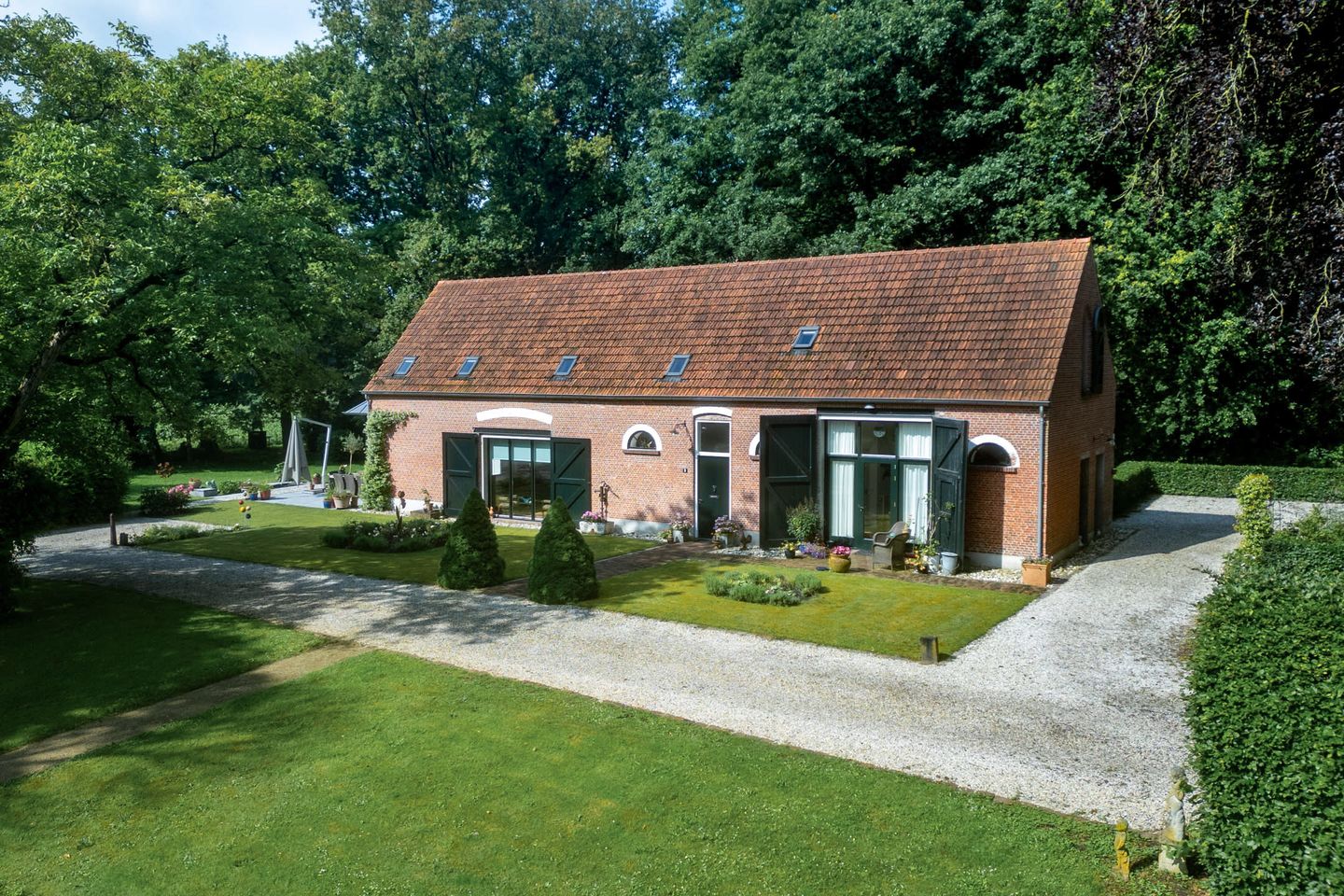 Foto 1 van Groot-Molenbeek 9