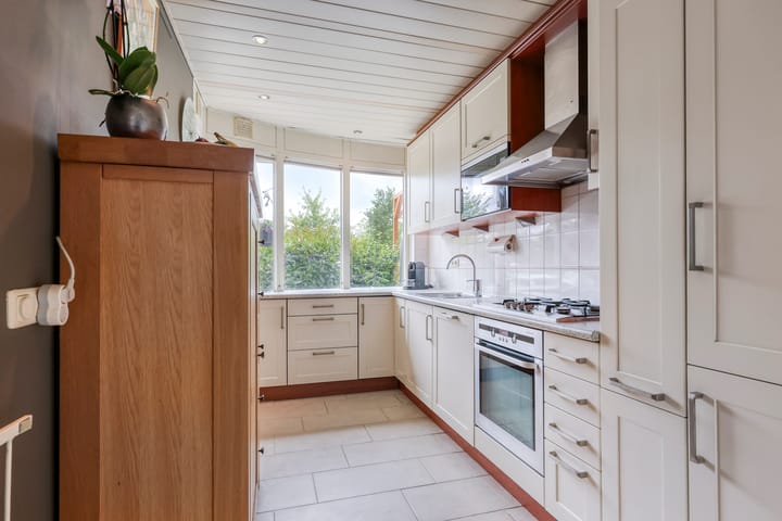 Foto 3 van Reina Prinsen Geerligssingel 6