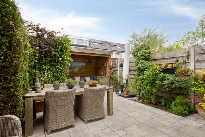 Photo 36 of Reina Prinsen Geerligssingel 6