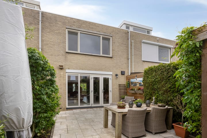 Photo 39 of Reina Prinsen Geerligssingel 6