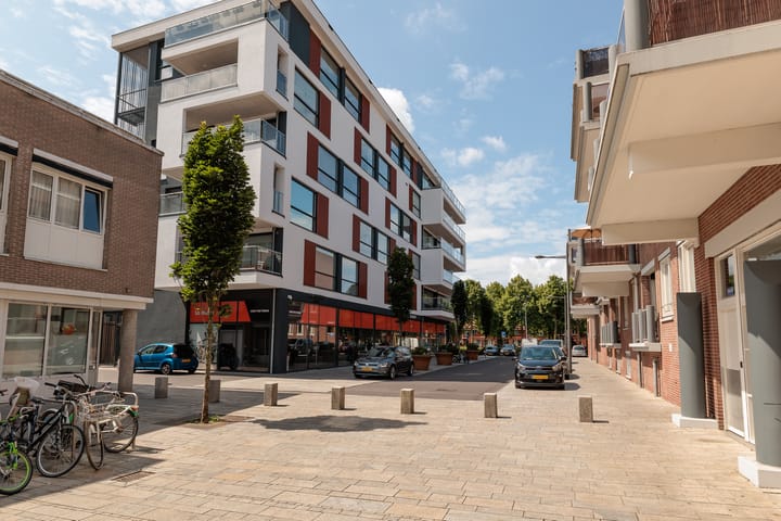 Photo 6 of Makelaarstraat 8-E