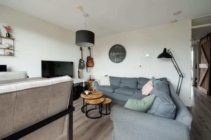 Photo 20 of Makelaarstraat 8-E