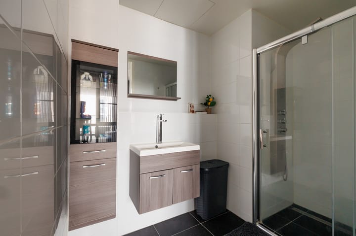 Photo 29 of Makelaarstraat 8-E