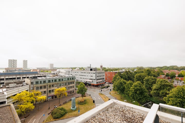 Photo 33 of Makelaarstraat 8-E