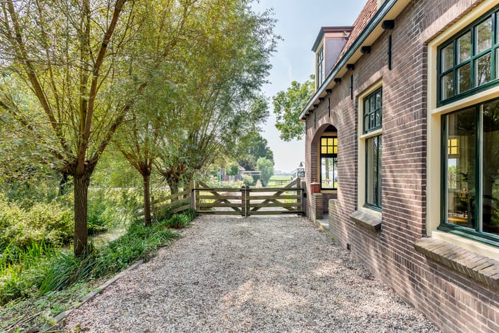 Foto 7 van Overboeicop 8