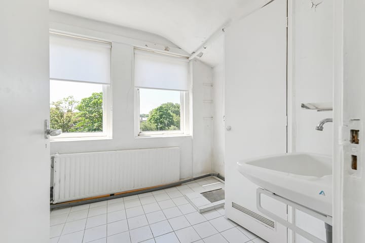 Foto 46 van Aronskelkweg 21