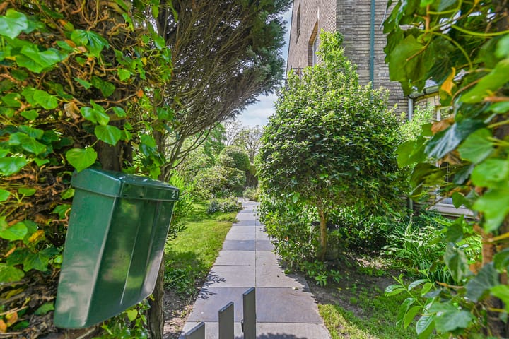 Foto 56 van Aronskelkweg 21