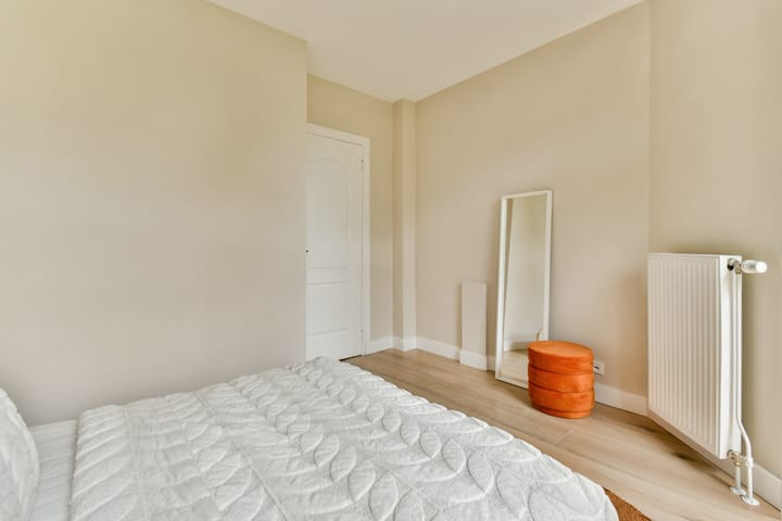 Foto 11 van Uiterwaardenstraat 71-1