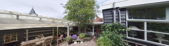 Heerlijke tuin met gezellige veranda