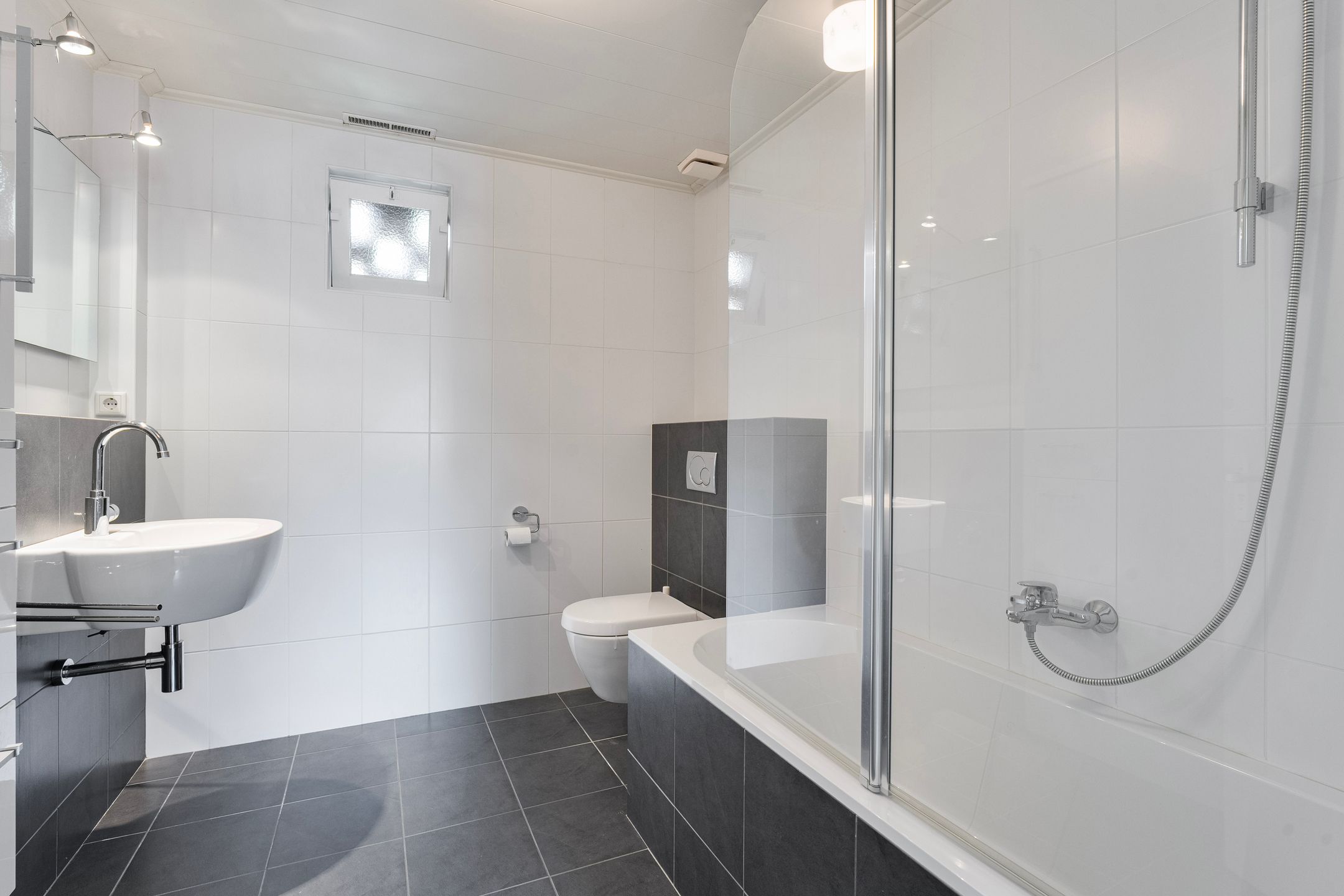 Foto 3 van Vincent van Goghlaan 16