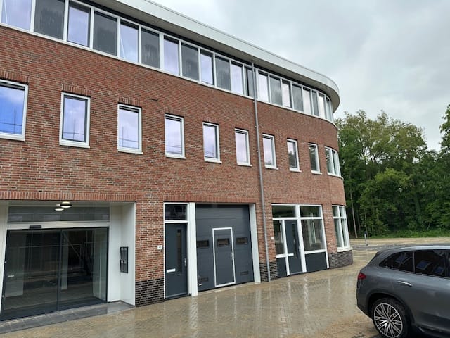 Bekijk foto 3 van Nijverheidslaan 11
