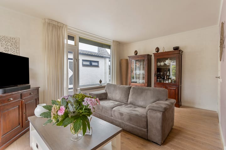 Foto 7 van Oude Weidestraat 12