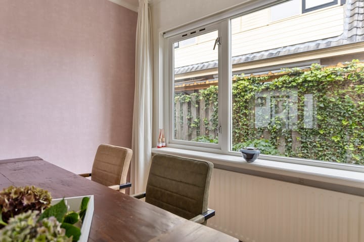 Foto 9 van Oude Weidestraat 12