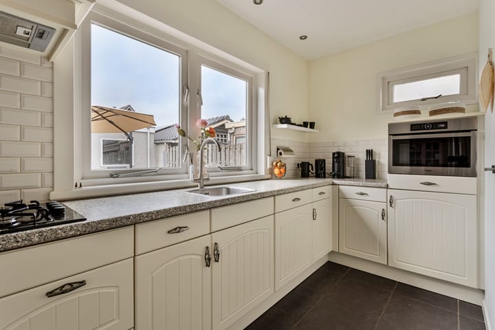 Foto 12 van Oude Weidestraat 12