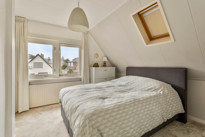 Foto 20 van Oude Weidestraat 12