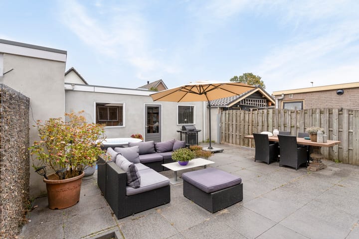 Foto 27 van Oude Weidestraat 12