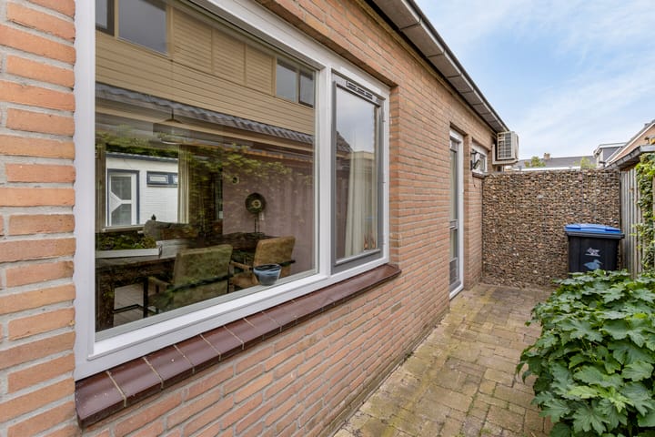 Foto 32 van Oude Weidestraat 12