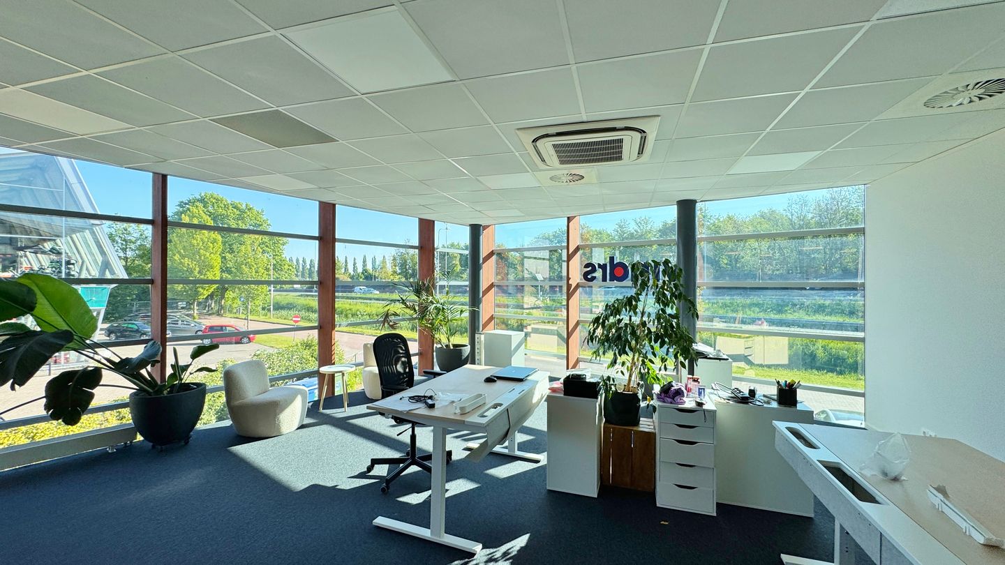 View photo 4 of Meerweg 143