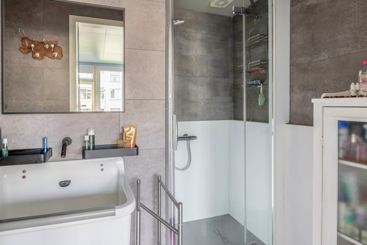 Foto 33 van Delfgaauwstraat 27-C