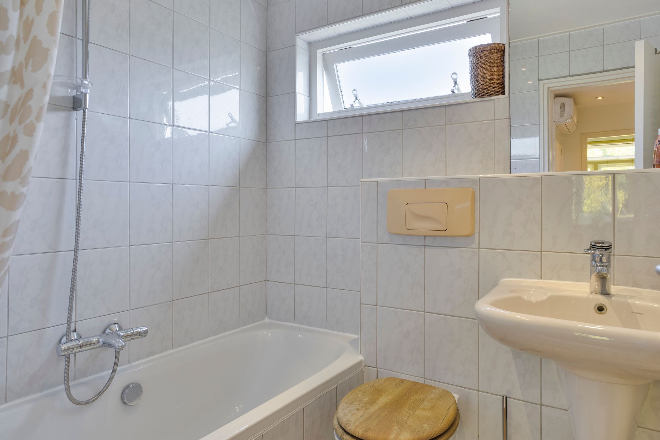 Foto 18 van Nieuwveenstraat 2