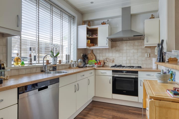 Foto 7 van Van Lennephof 19