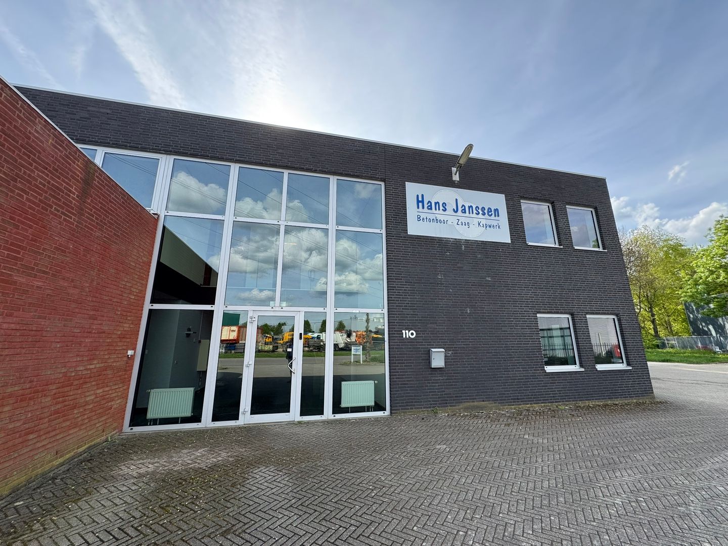 Bekijk foto 3 van Business Park Stein 110