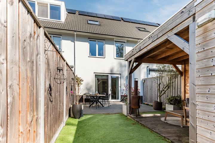 Foto 25 van Pindosstraat 12