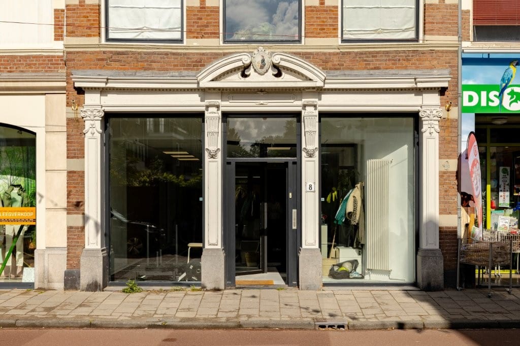 Bekijk foto 2 van Van Ostadestraat 8-A