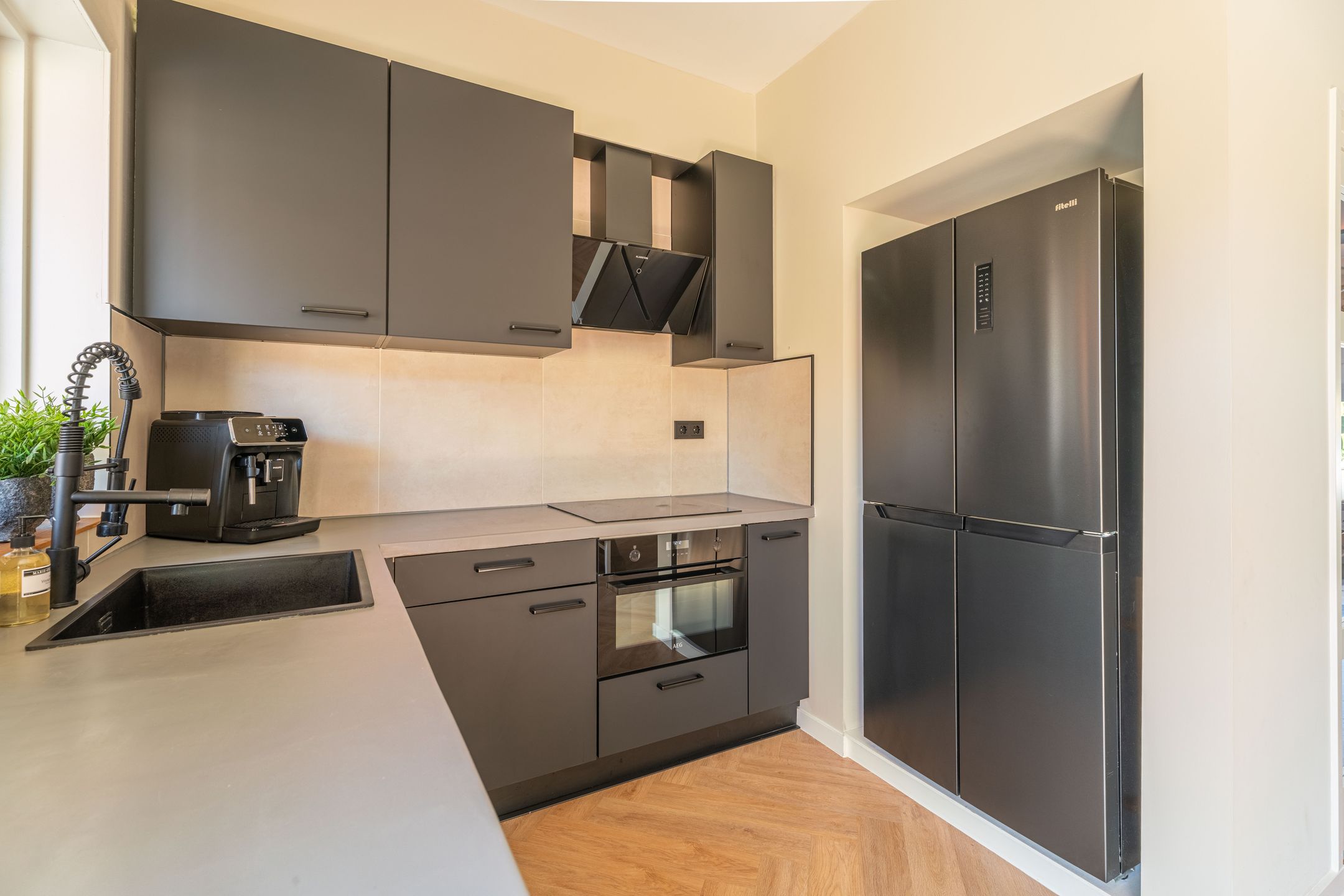 Foto 9 van Albert Verweystraat 27