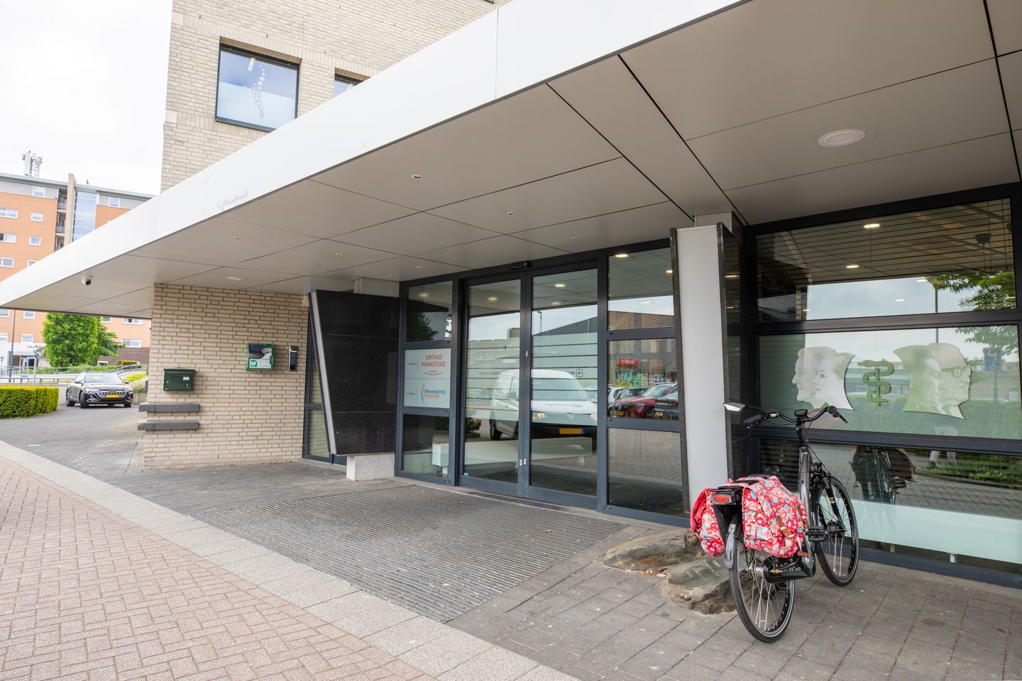 Bekijk foto 3 van Pucciniplein 1