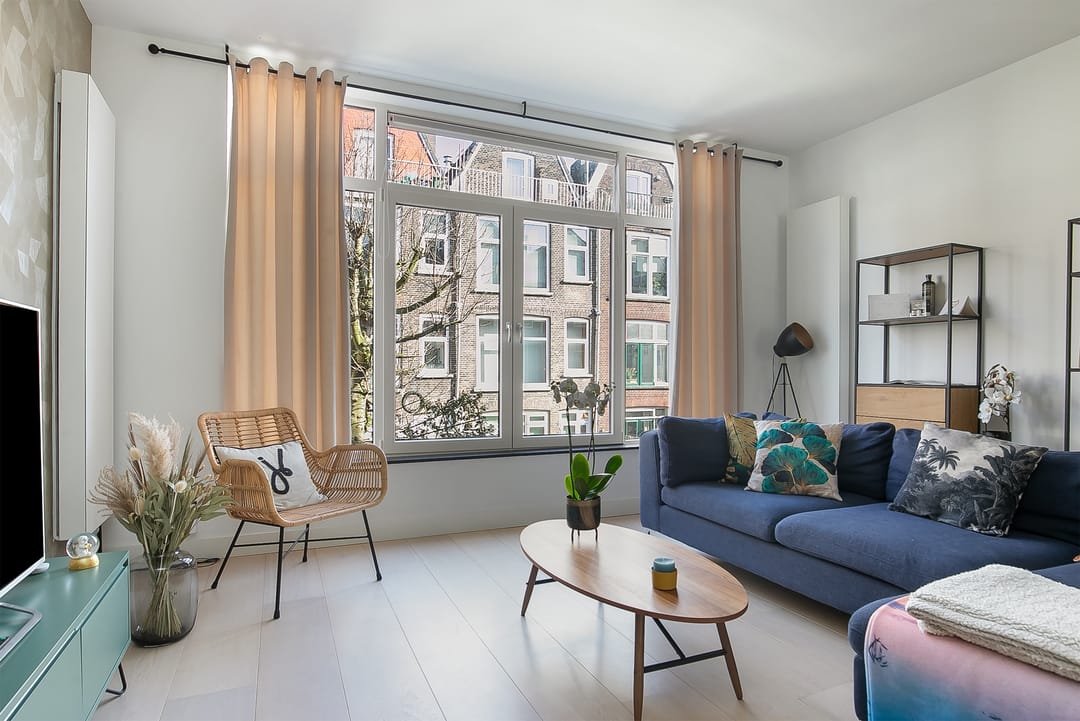 Foto 1 van Van Oosterzeestraat 22-B