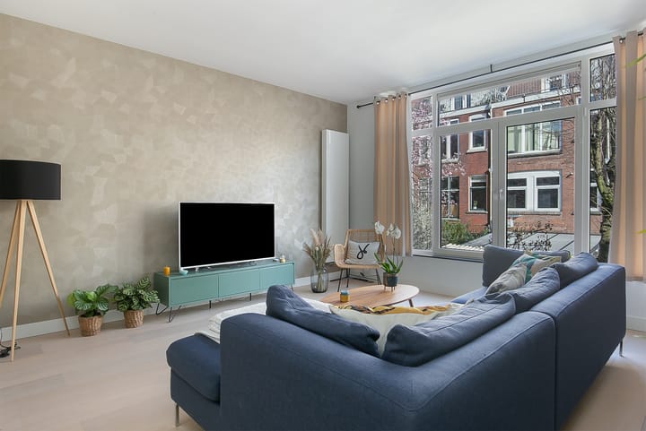 Photo 3 of Van Oosterzeestraat 22-B