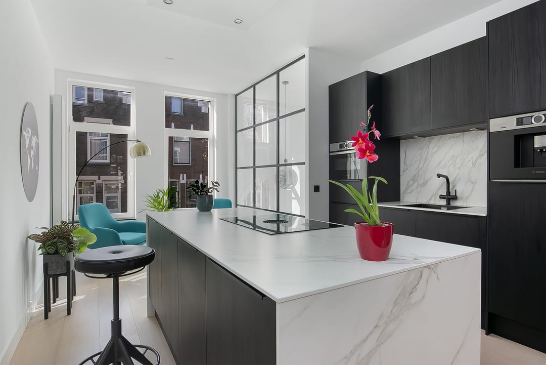 Foto 8 van Van Oosterzeestraat 22-B