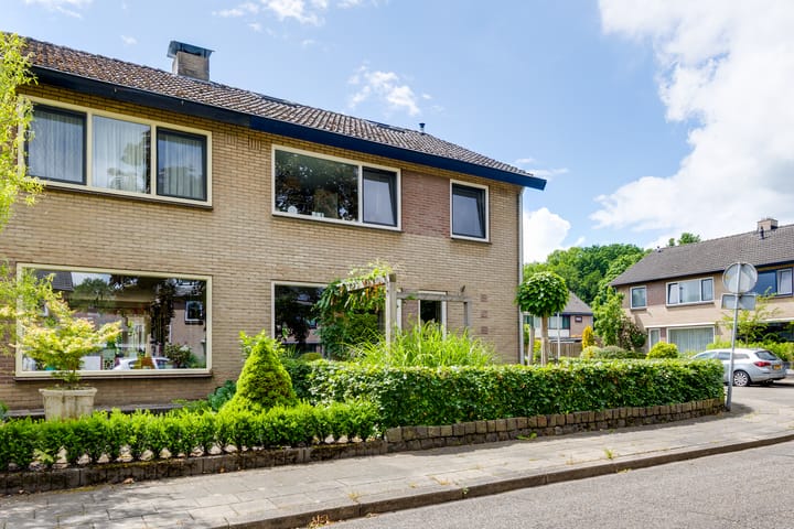 Foto 5 van Garvelinkplein 1