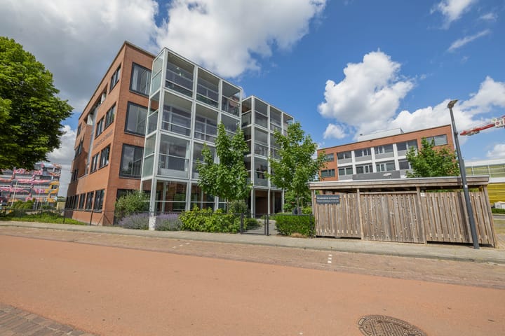 Binnen Parallelweg 10 A