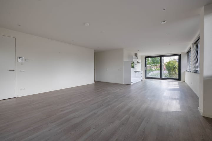 Photo 9 of Binnen Parallelweg 10-A