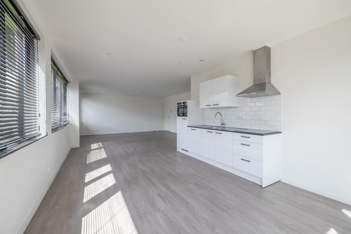 Photo 12 of Binnen Parallelweg 10-A