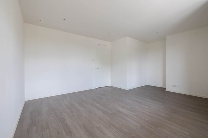 Photo 15 of Binnen Parallelweg 10-A