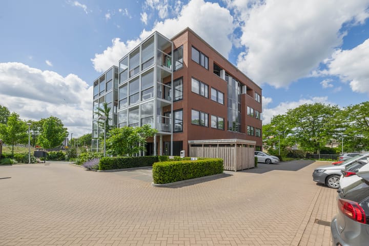 Photo 23 of Binnen Parallelweg 10-A