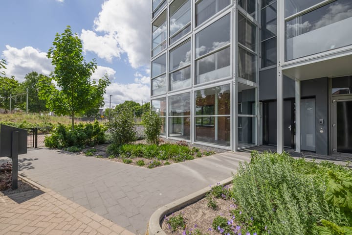 Photo 2 of Binnen Parallelweg 10-A