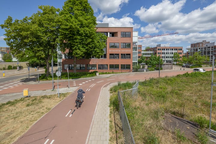 Photo 24 of Binnen Parallelweg 10-A