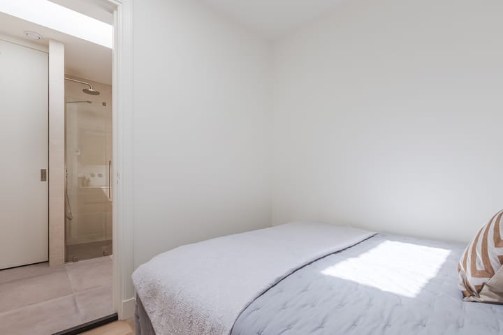 Photo 25 of Laurierstraat 26-H