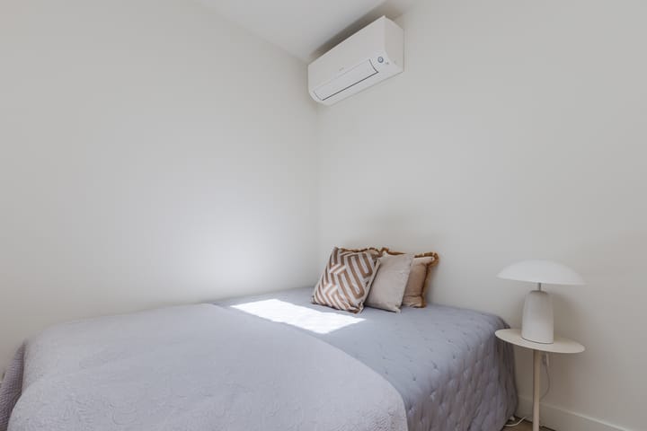 Photo 24 of Laurierstraat 26-H