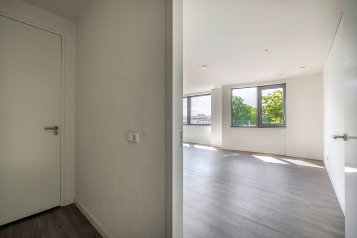 Photo 13 of Binnen Parallelweg 18-A