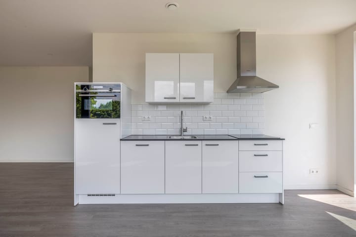 Photo 21 of Binnen Parallelweg 18-A