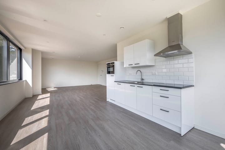 Photo 23 of Binnen Parallelweg 18-A