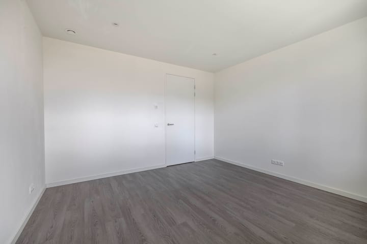 Photo 28 of Binnen Parallelweg 18-A