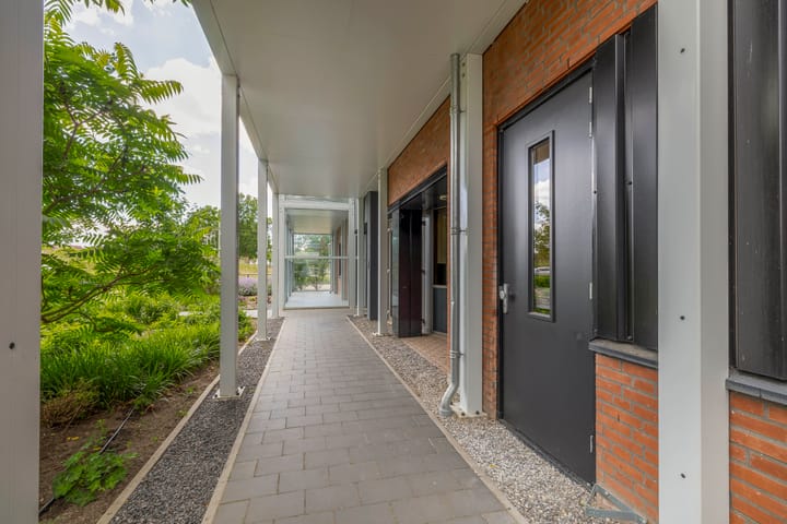 Photo 34 of Binnen Parallelweg 18-A